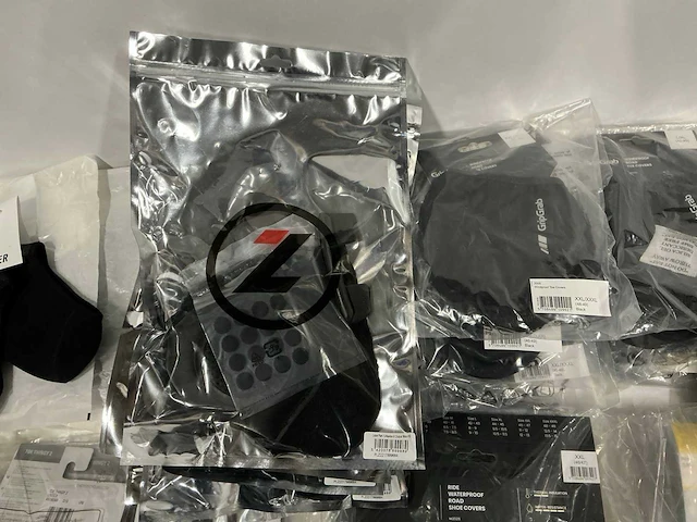 Partij diverse gripgrab/castelli/lazer/bioracer items (68x) - afbeelding 13 van  18
