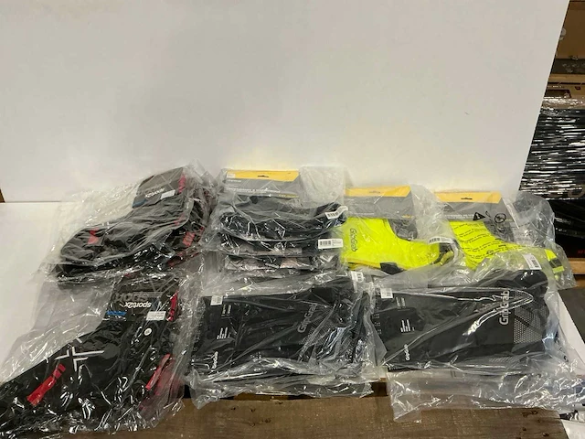 Partij diverse gripgrab/sport2x shoe covers (23x) - afbeelding 1 van  12