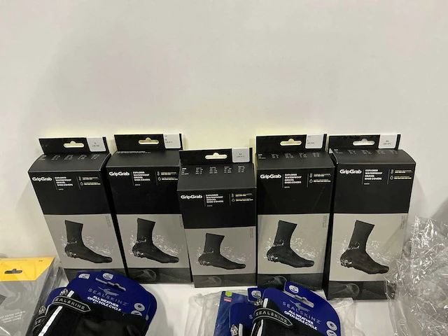 Partij diverse gripgrab/sport2x/sealskinz/assos/etc shoe covers/leg warmers (39x) - afbeelding 4 van  10