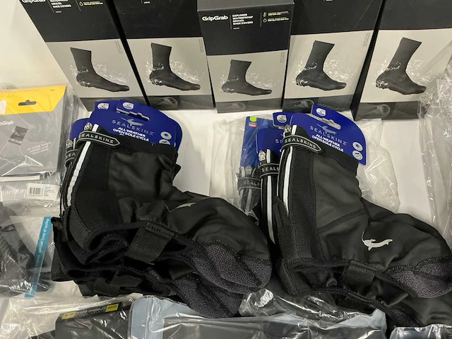 Partij diverse gripgrab/sport2x/sealskinz/assos/etc shoe covers/leg warmers (39x) - afbeelding 5 van  10