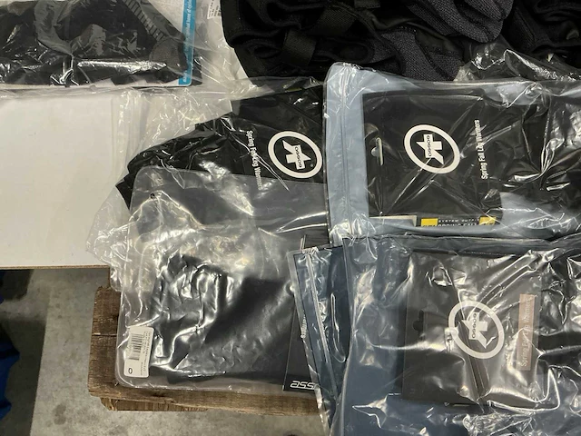 Partij diverse gripgrab/sport2x/sealskinz/assos/etc shoe covers/leg warmers (39x) - afbeelding 6 van  10