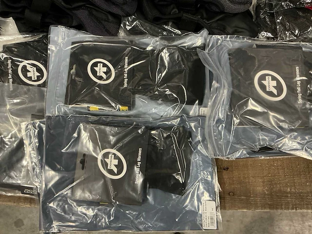 Partij diverse gripgrab/sport2x/sealskinz/assos/etc shoe covers/leg warmers (39x) - afbeelding 7 van  10