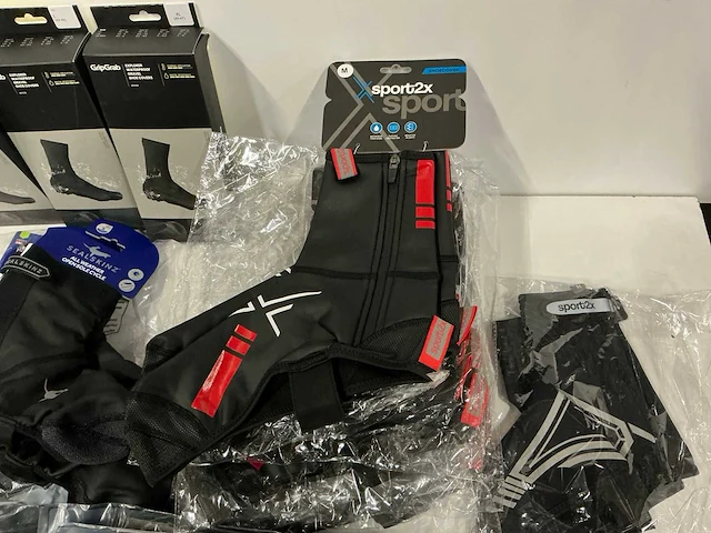 Partij diverse gripgrab/sport2x/sealskinz/assos/etc shoe covers/leg warmers (39x) - afbeelding 10 van  10