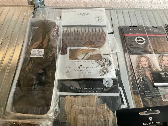 Partij diverse haarextensions/toebehoren (109x) - afbeelding 2 van  7