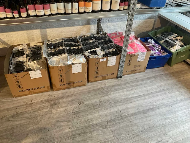 Partij diverse haarklemmen (550x) - afbeelding 1 van  6