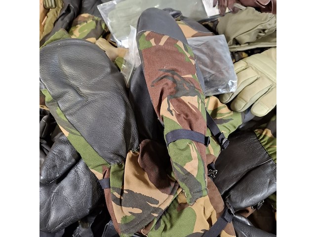 Partij diverse handschoenen - afbeelding 4 van  8