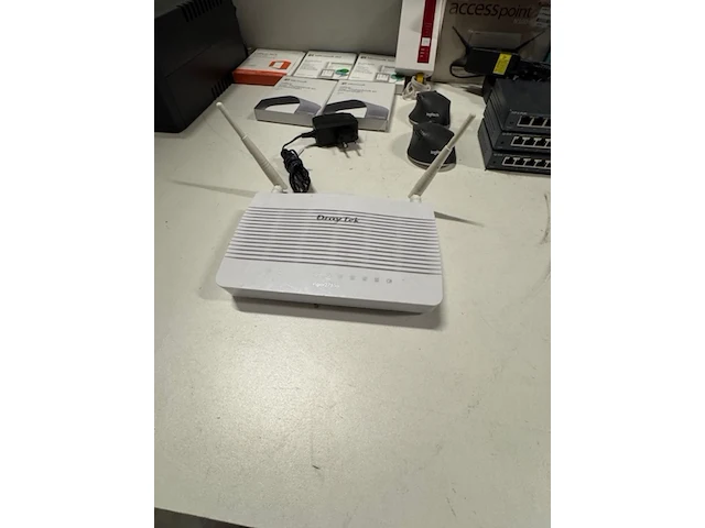 Partij diverse hardware en software - afbeelding 6 van  13