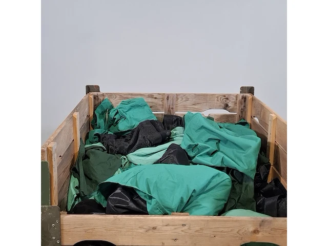 Partij diverse hoezen - afbeelding 2 van  6
