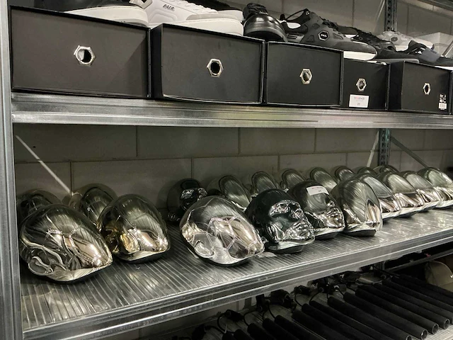 Partij diverse hoofd displays (20x) - afbeelding 1 van  5