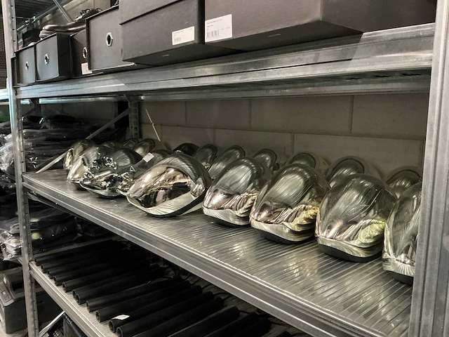 Partij diverse hoofd displays (20x) - afbeelding 2 van  5