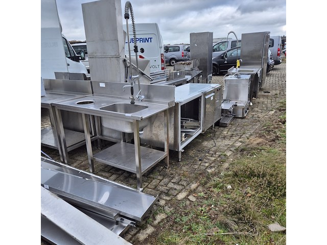 Partij diverse horeca inventaris o.a. liebherr/ rational/ la marzocco/ gamko - afbeelding 1 van  40