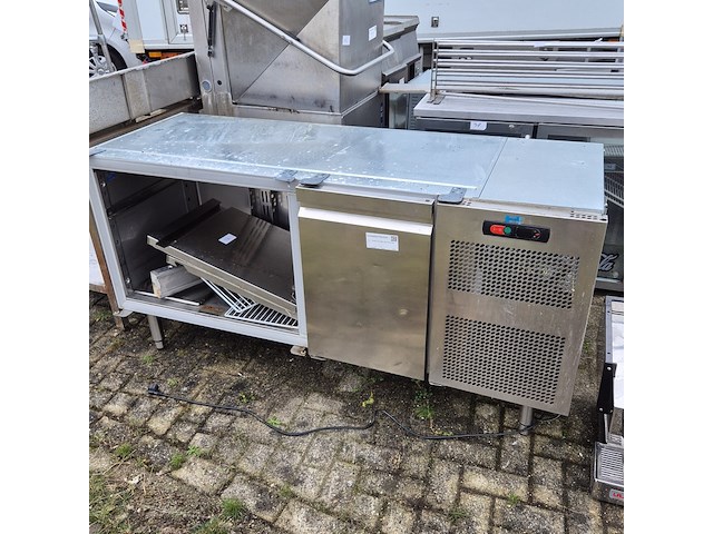 Partij diverse horeca inventaris o.a. liebherr/ rational/ la marzocco/ gamko - afbeelding 16 van  40