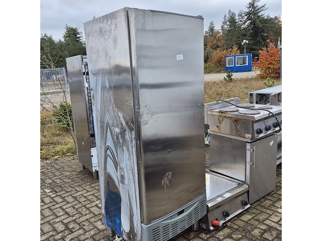 Partij diverse horeca inventaris o.a. liebherr/ rational/ la marzocco/ gamko - afbeelding 32 van  40