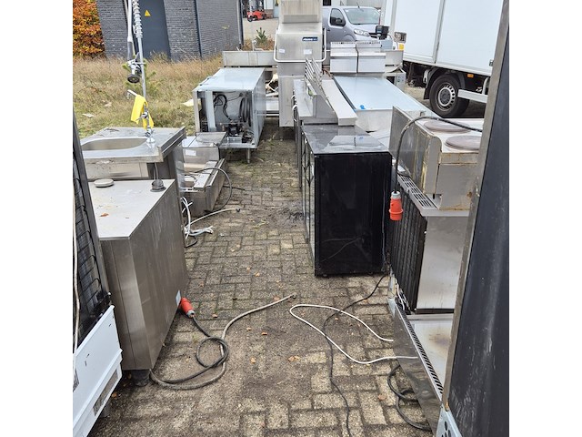 Partij diverse horeca inventaris o.a. liebherr/ rational/ la marzocco/ gamko - afbeelding 35 van  40