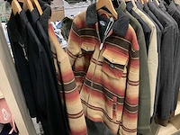 Partij diverse huf/vissla/volcom/dickies/brixton jassen (16x) - afbeelding 10 van  11