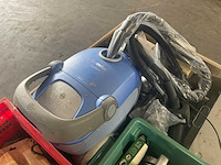 Partij diverse huishoudens spullen stofzuiger, handstofzuigers, etc - afbeelding 8 van  10