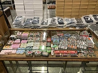 Partij diverse independent/bronson/impala/element items (140x) - afbeelding 1 van  13