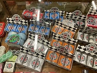 Partij diverse independent/bronson/impala/element items (140x) - afbeelding 8 van  13