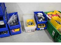 Partij diverse installatiemateriaal en kunststof voorraadbakken - afbeelding 3 van  9