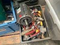 Partij diverse installatiematerialen en elektra - afbeelding 2 van  5