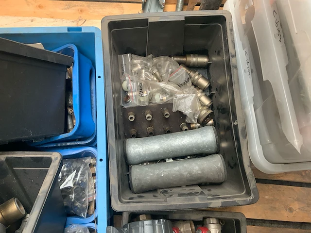 Partij diverse installatiematerialen en elektra - afbeelding 4 van  5