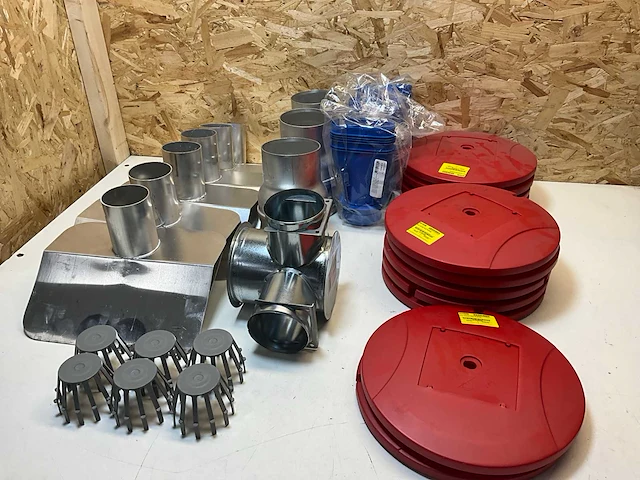 Partij diverse installatiematerialen - afbeelding 1 van  13