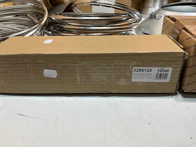 Partij diverse installatiematerialen - afbeelding 3 van  14