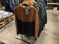 Partij diverse jassen o.a vissla/huf/vans/dc/etc (20x) - afbeelding 12 van  20