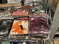 Partij diverse jurken (400x) - afbeelding 2 van  24