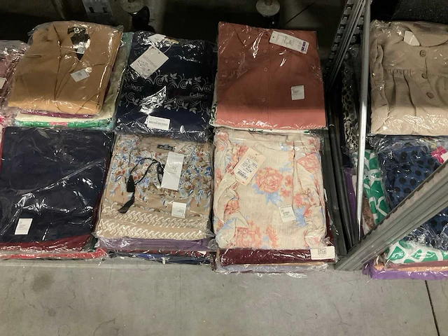 Partij diverse jurken (400x) - afbeelding 7 van  26