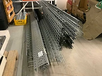 Partij diverse kabelgoten - afbeelding 1 van  6