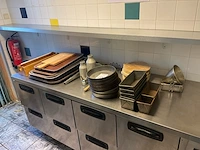 Partij diverse keukenbenodigdheden - afbeelding 1 van  7