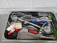 Partij diverse keukenbenodigdheden - afbeelding 2 van  3