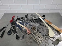 Partij diverse keukenbenodigdheden - afbeelding 1 van  3