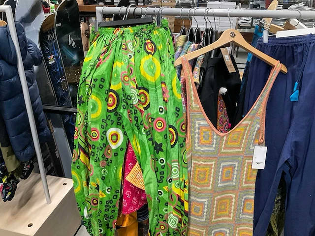 Partij diverse kleding (20x) - afbeelding 2 van  15