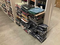 Partij diverse kleding (685x) - afbeelding 15 van  21