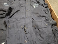 Partij diverse kleding o.a. jassen, broeken en poloshirts - afbeelding 5 van  10