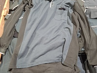 Partij diverse kleding o.a. jassen, broeken en poloshirts - afbeelding 7 van  10