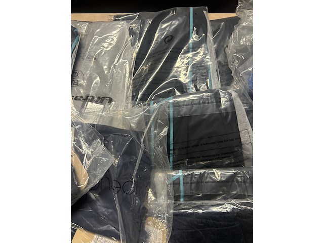 Partij diverse kleding w.o. zwemkleding w.o. berydale, ultrasport - afbeelding 4 van  8