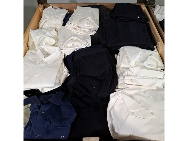 Partij diverse kleding - afbeelding 5 van  12