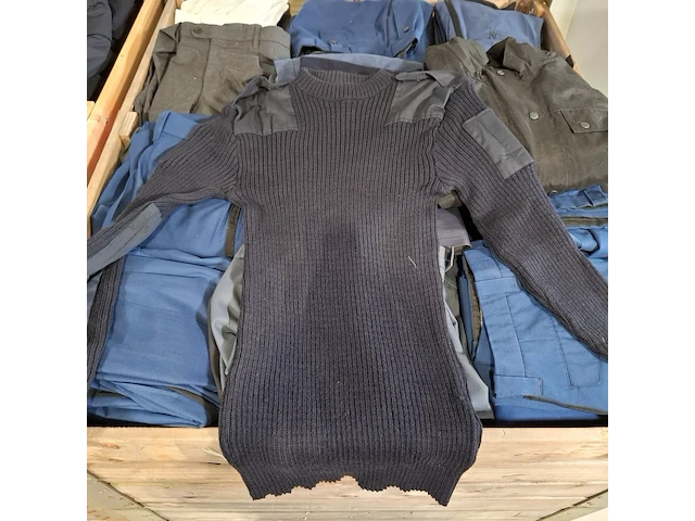 Partij diverse kleding - afbeelding 11 van  12