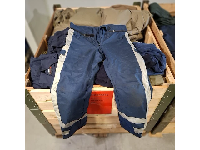 Partij diverse kleding - afbeelding 12 van  14