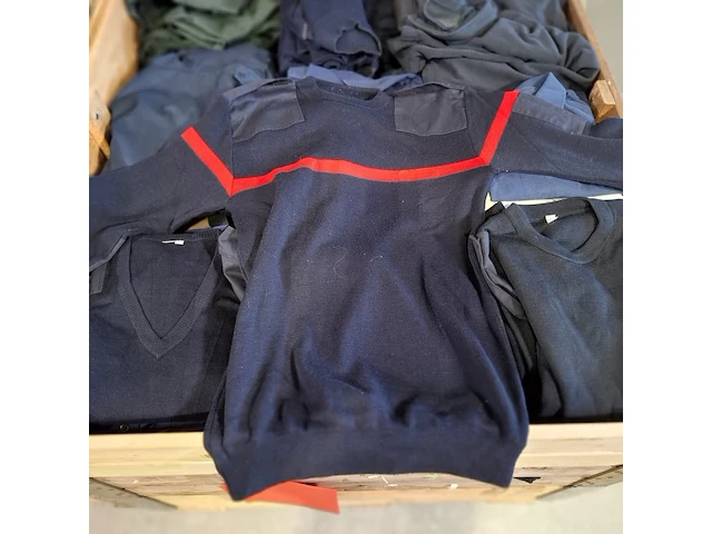 Partij diverse kleding - afbeelding 14 van  14