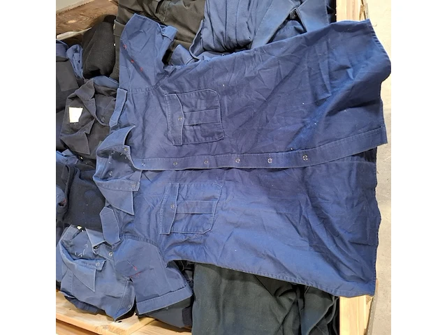 Partij diverse kleding - afbeelding 2 van  13