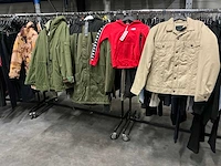 Partij diverse kleding/mutsen/petten (309x) - afbeelding 27 van  27