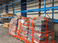 Partij diverse klm kussens op 3x pallet - afbeelding 4 van  11