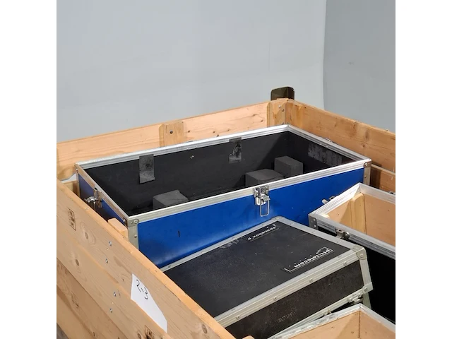 Partij diverse koffers en flightcases, o.a ptt telecom - afbeelding 3 van  5