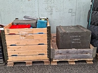 Partij diverse koffers en transportkisten - afbeelding 1 van  7
