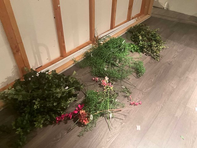 Partij diverse kunstbloemen (40x) - afbeelding 1 van  5