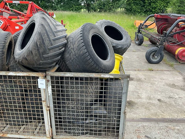 Partij diverse landbouw banden - afbeelding 3 van  4